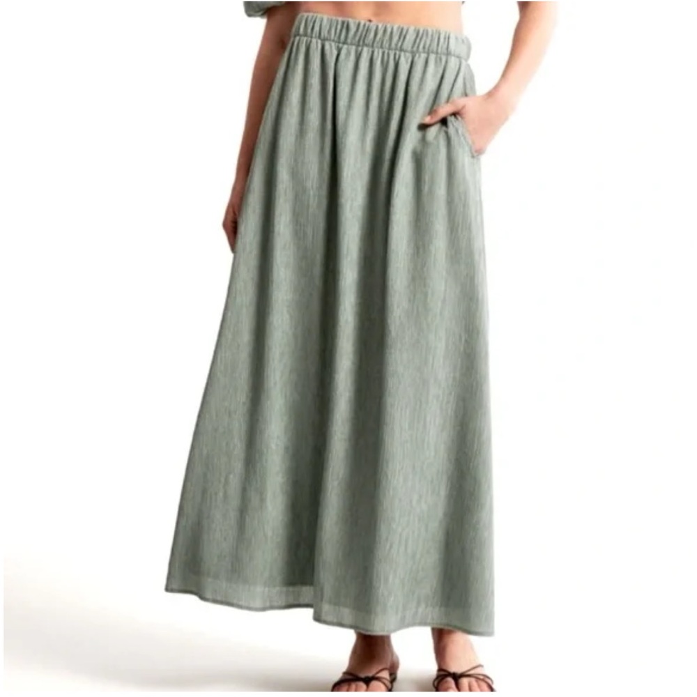 Abercrombie Maxi Skirt - M